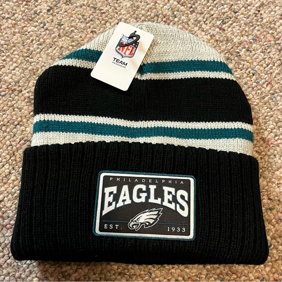 ๐ Philadelphia Eagles Patch Knit Beanie Hat - Picture 2 of 6